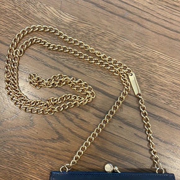 SALVATORE FERRAGAMO DARK BLUE CROSS BODY VINTAGE PURSE - Picture 3 of 8